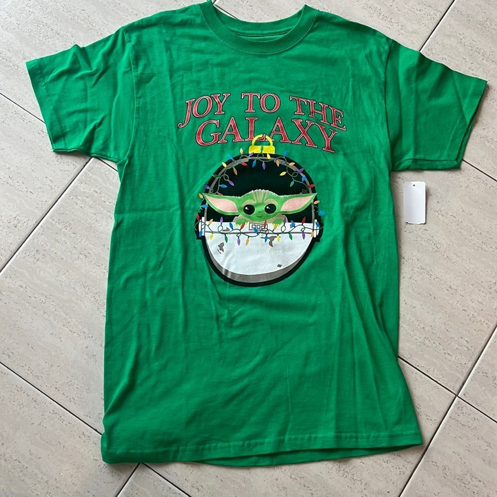 NWT Star Wars Christmas T-shirt size S